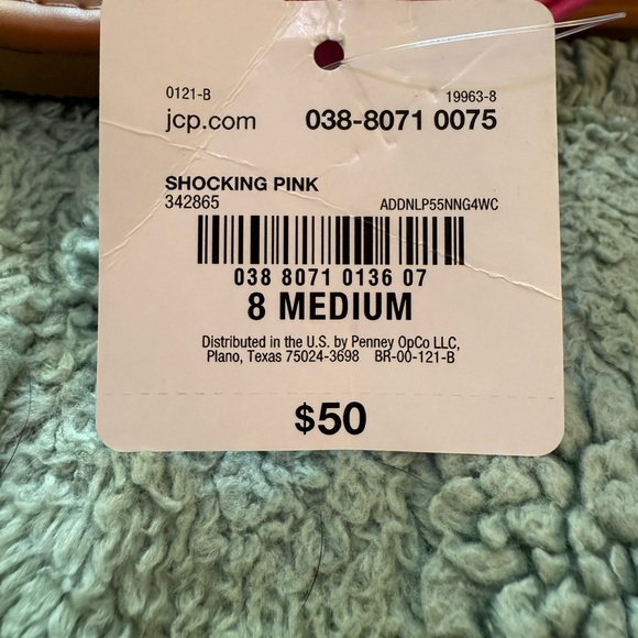 NWT 2 pc set- Pink Sandals and Necklace Accessories Set - Picture 6 of 6